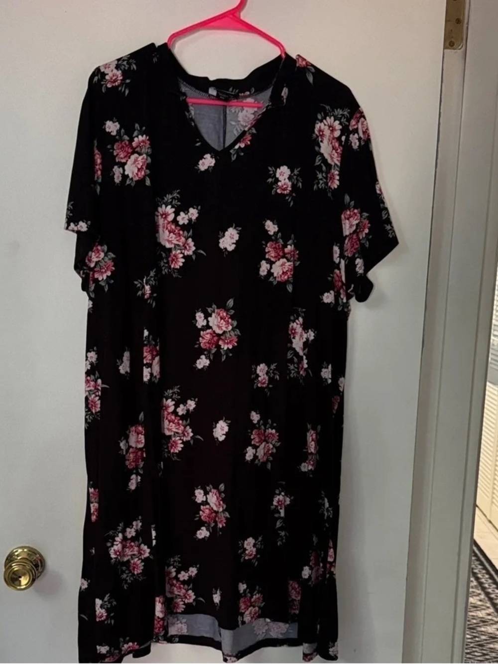 Floral Short Sleeve Black Dress with Pink Roses